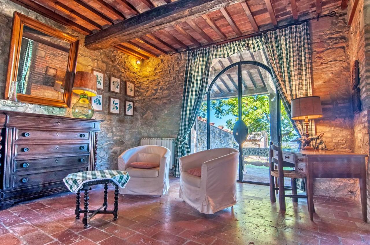 Agriturismo I Frati Paciano エクステリア 写真