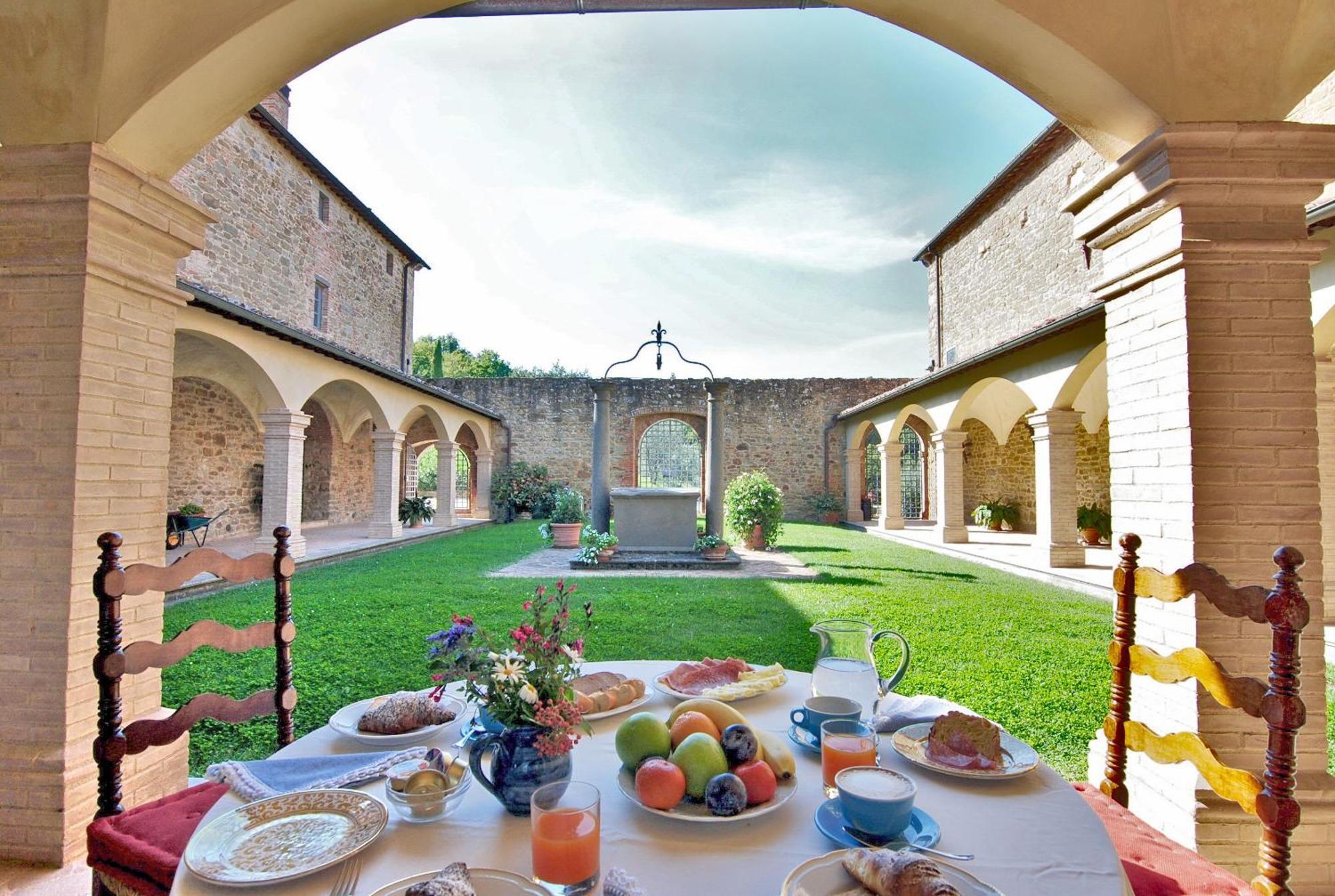 Agriturismo I Frati Paciano エクステリア 写真