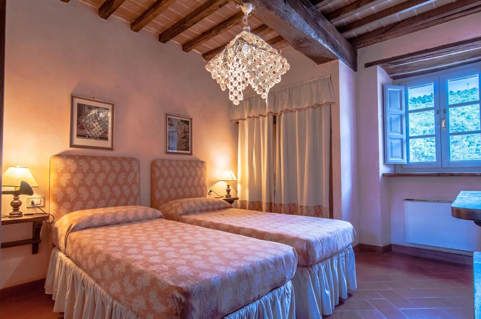 Agriturismo I Frati Paciano エクステリア 写真